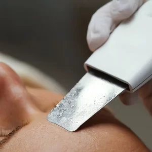 Facial anti acné con skin scrubber y martillo frío