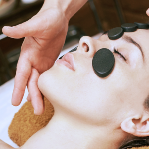 Facial masaje relajante piedras calientes / toallas