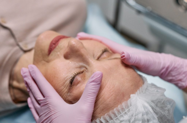 Tratamiento facial lifting rejuvenecimiento
